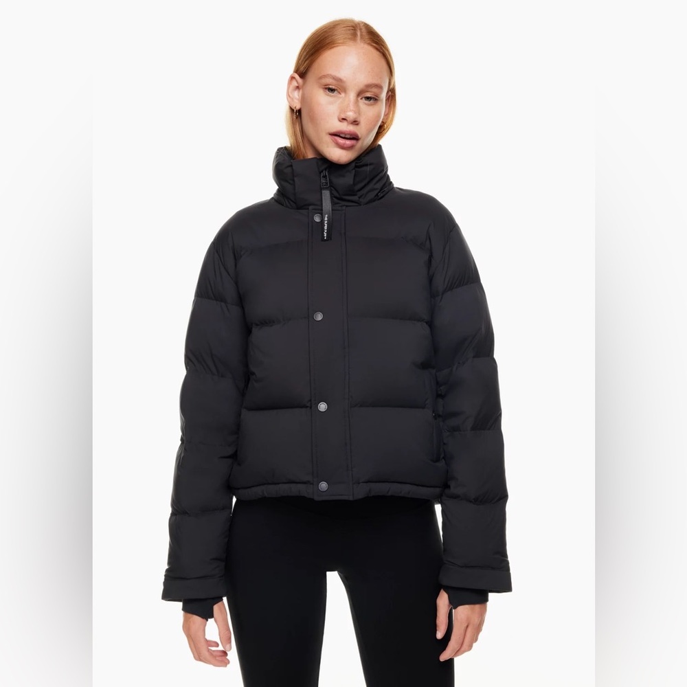 Aritzia Superpuff Shorty Black